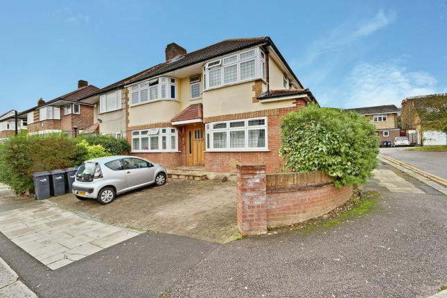 8 bed property in Farmleigh, London